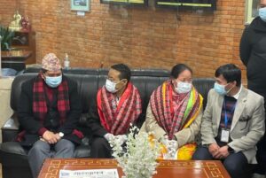 कार्गो विमानमा स्वदेश फर्किएका पुनले भने– मैले महासचिवमा दावी गरेकै हो