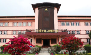 सर्वोच्चद्वारा भूमि आयोग खारेज गर्ने सरकारको निर्णय बदर