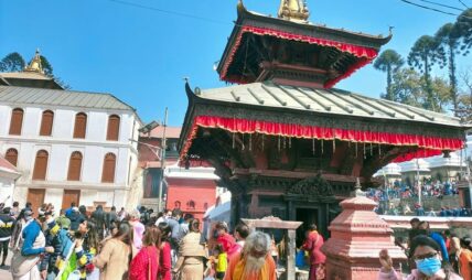 पशुपतिमा भक्तजनको घुइँचो (फोटोफिचर) पशुपतिमा भक्तजनको घुइँचो (फोटोफिचर)