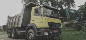 अवैध उत्तखनन गर्ने ३ साधन प्रहरीको नियन्त्रणमा अवैध उत्तखनन गर्ने ३ साधन प्रहरीको नियन्त्रणमा