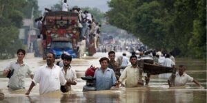 बाढी, पहिरोमा परी पाकिस्तानमा १० जनाको मृत्यु
