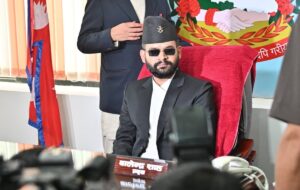 बालेन शाहले जारी गरे कर्मचारीलाई दलीय आबद्धता त्याग्ने सुचना