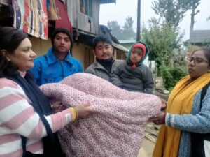 मेची महाकाली बुहारी संयुक्त आवाज मधेशद्वारा चन्द्रपुर ६ मा अशक्त अपाङ्गलाई सिरक वितरण