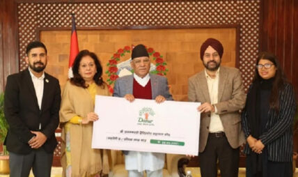 डाबर नेपालद्वारा प्रधानमन्त्री दैवी प्रकोप उद्वार कोषमा २५ लाख हस्तान्तरण