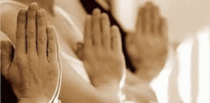 नमस्कार नै किन गर्नुपर्छ, यस्तो छ कारण र महत्त्व ?