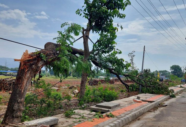 तीव्र हावाहुरीको चेतावनी : बुधबार साँझदेखि बिहीबार बिहानसम्म सतर्क रहन आग्रह