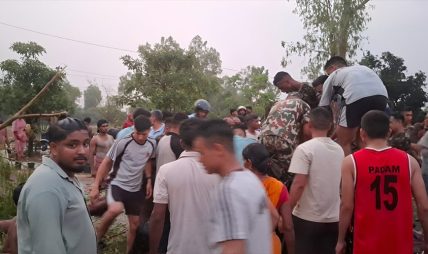 जलेश्वरमा हावाहुरी : टेम्पुमाथि रुख ढल्दा दुई जनाको मृत्यु, तीन जना गम्भीर घाइते