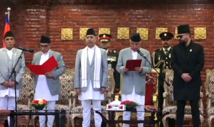 वरिष्ठता विवादबीच डा. मनोजकुमार शर्मा बने प्रधानन्यायाधीश, राष्ट्रपतिबाट शपथ ग्रहण