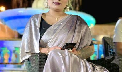 परदेशबाट चेलीको चेतावनी : ‘डोजर होइन, स्वास्थ्य र शिक्षामा ध्यान देऊ सरकार’
