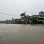 निजगढमा सामान्य वर्षामै सडक जलमग्न, आवागमन प्रभावित