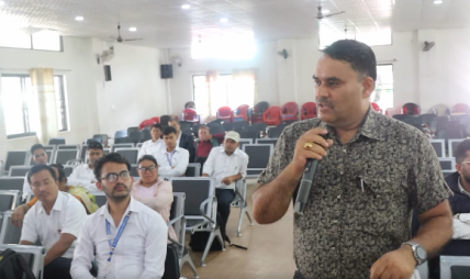 प्रशासनिक ढिलाइले तीन पालिकाका भवन निर्माण प्रभावित भयो : नेकपा एमाले म्याग्दीअध्यक्ष सुवेदी