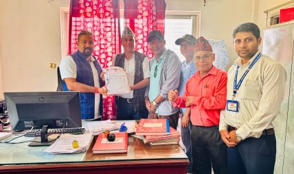 जीतपुरसिमरा–२१ मा भूमिसम्बन्धी समस्या समाधानका लागि कागजात जिल्ला समितिमा बुझाइयो
