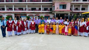 बाढीपहिरो पीडितका लागि निजगढ विद्यासागर स्कुलको १ लाख ११ हजार १११ रुपैयाँ सहयोग